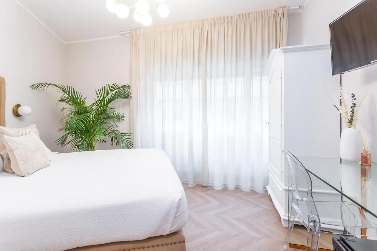 Daplace - Gran Torino Suites Rome Guest house