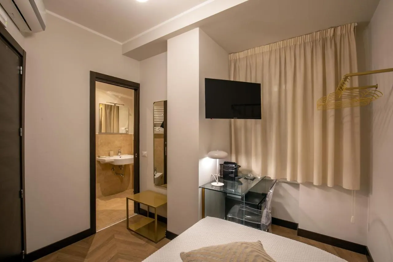 Guest house Daplace - Gran Torino Suites Rome Italy